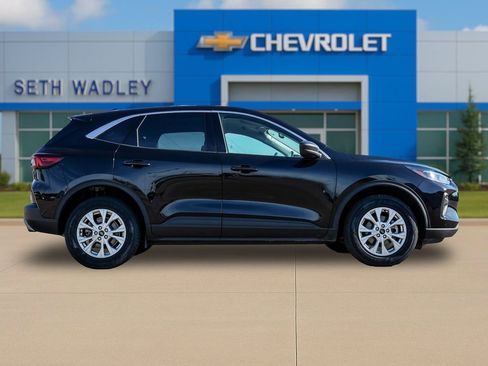 Used 2024 Ford Escape Active w/ Tech Pack #1 AWD/4WD image 8