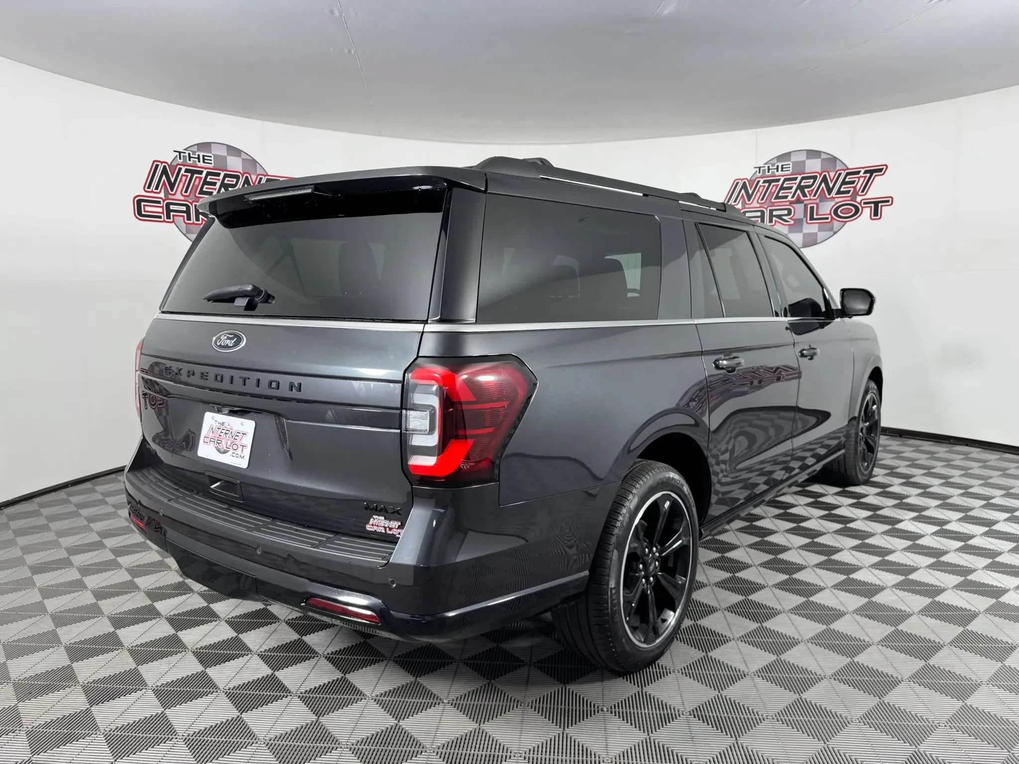 Used 2024 Ford Expedition Max Limited AWD/4WD image 7