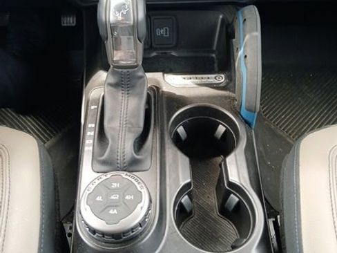 Used 2022 Ford Bronco Wildtrak AWD/4WD image 14