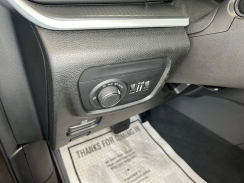 Used 2024 Jeep Grand Cherokee Altitude image 14