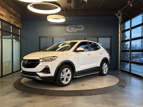 Used 2020 Buick Encore GX Preferred w/ Cold Weather Comfort Package AWD/4WD image 7
