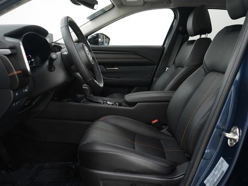 Certified 2025 MAZDA CX-50 AWD 2.5 Hybrid w/ Premium Pkg image 24