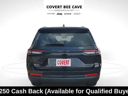 New 2025 Jeep Grand Cherokee Limited w/ Black Appearance Package image 9