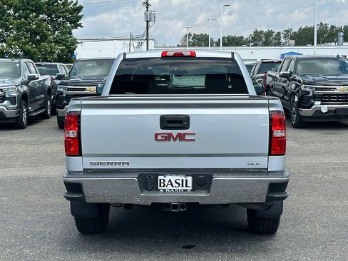 Used 2018 GMC Sierra 1500 SLE w/ SLE Value Package AWD/4WD image 5