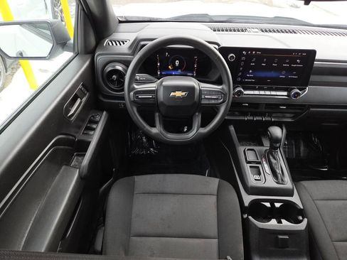 Used 2023 Chevrolet Colorado W/T image 20