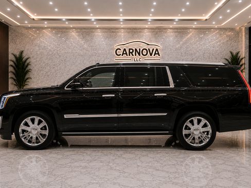 Used 2019 Cadillac Escalade ESV Platinum RWD image 5