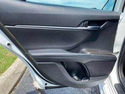 Used 2021 Toyota Camry SE FWD image 26