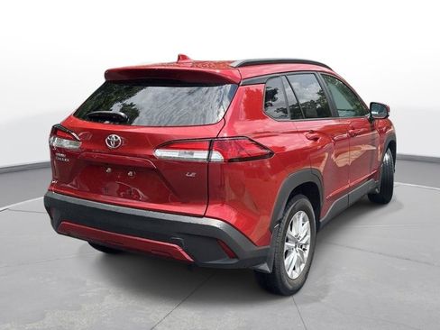 Used 2022 Toyota Corolla Cross LE w/ Moonroof Package FWD image 6