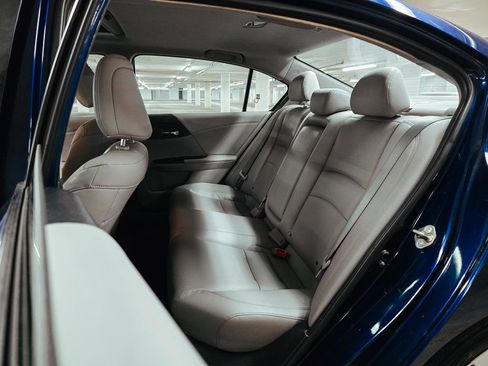 Used 2015 Honda Accord EX-L image 18