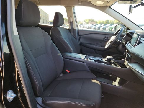 Used 2024 Nissan Rogue S image 15