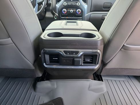 Used 2021 GMC Sierra 1500 SLT w/ SLT Premium Package image 11