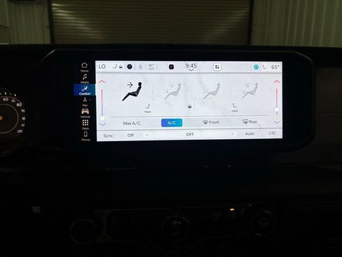 Used 2024 Jeep Wrangler Sahara w/ Technology Group image 21