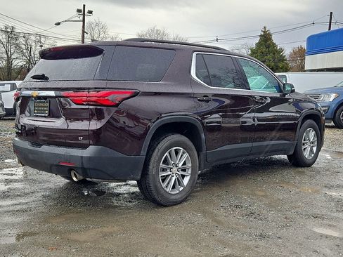 Used 2023 Chevrolet Traverse LT image 8