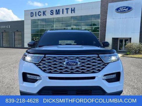 Certified 2022 Ford Explorer Platinum w/ Equipment Group 601A image 2