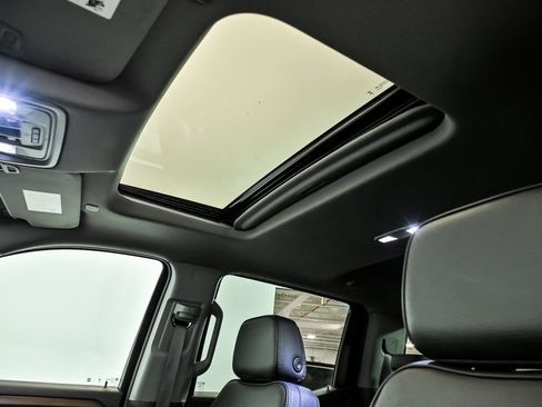 Used 2024 GMC Sierra 1500 Denali image 13