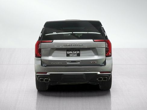 Used 2025 GMC Yukon Denali w/ Denali Reserve Package AWD/4WD image 4