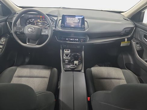 New 2026 Nissan Rogue SV w/ Cold Weather Package AWD/4WD image 9