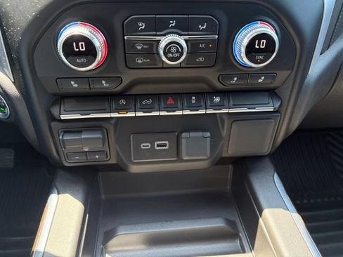 Used 2021 GMC Sierra 1500 Elevation AWD/4WD image 29