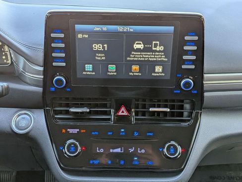 Used 2020 Hyundai Ioniq Blue image 19