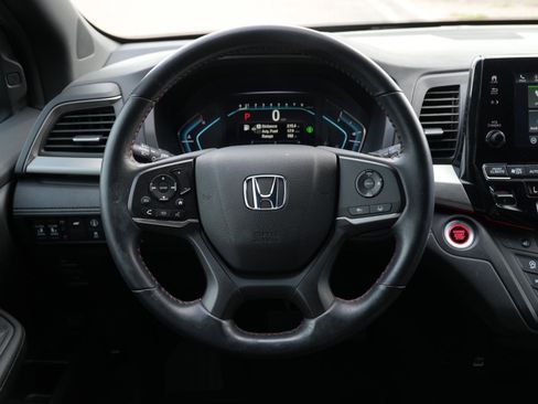 Used 2023 Honda Odyssey Sport image 17