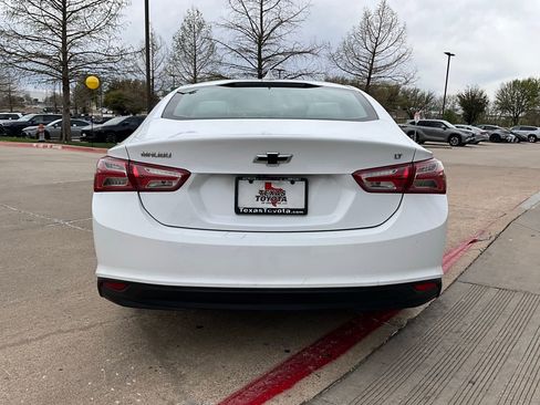 Used 2022 Chevrolet Malibu LT w/ Leather Package image 7