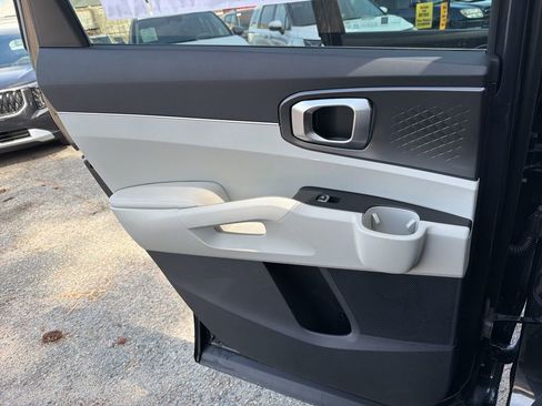 Certified 2025 Kia Sorento EX w/ Panoramic Sunroof Package FWD image 22
