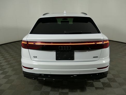New 2026 Audi Q8 Premium Plus image 28