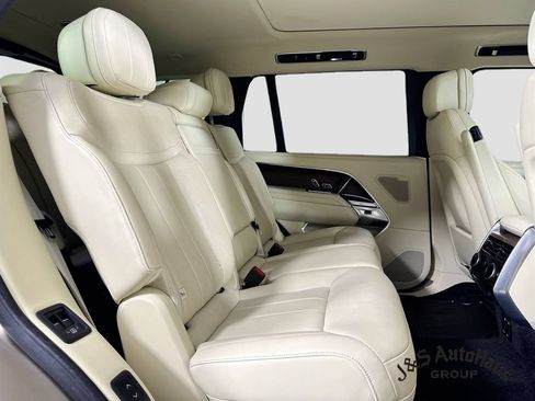Used 2022 Land Rover Range Rover Long Wheelbase SE AWD/4WD image 36