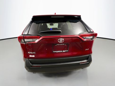 Used 2025 Toyota RAV4 XLE w/ Convenience Package FWD image 6