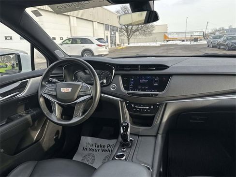 Certified 2023 Cadillac XT5 Premium Luxury image 34