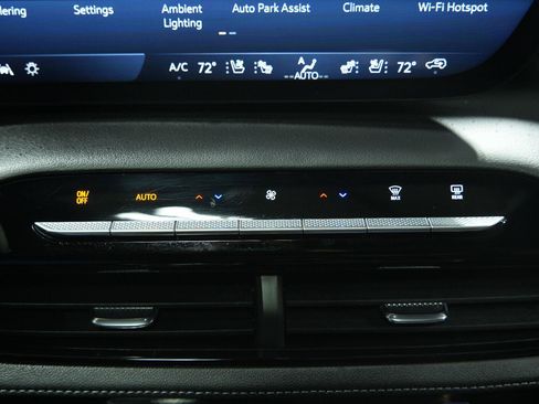 Used 2026 Buick Enclave Avenir w/ Super Cruise Package FWD image 40