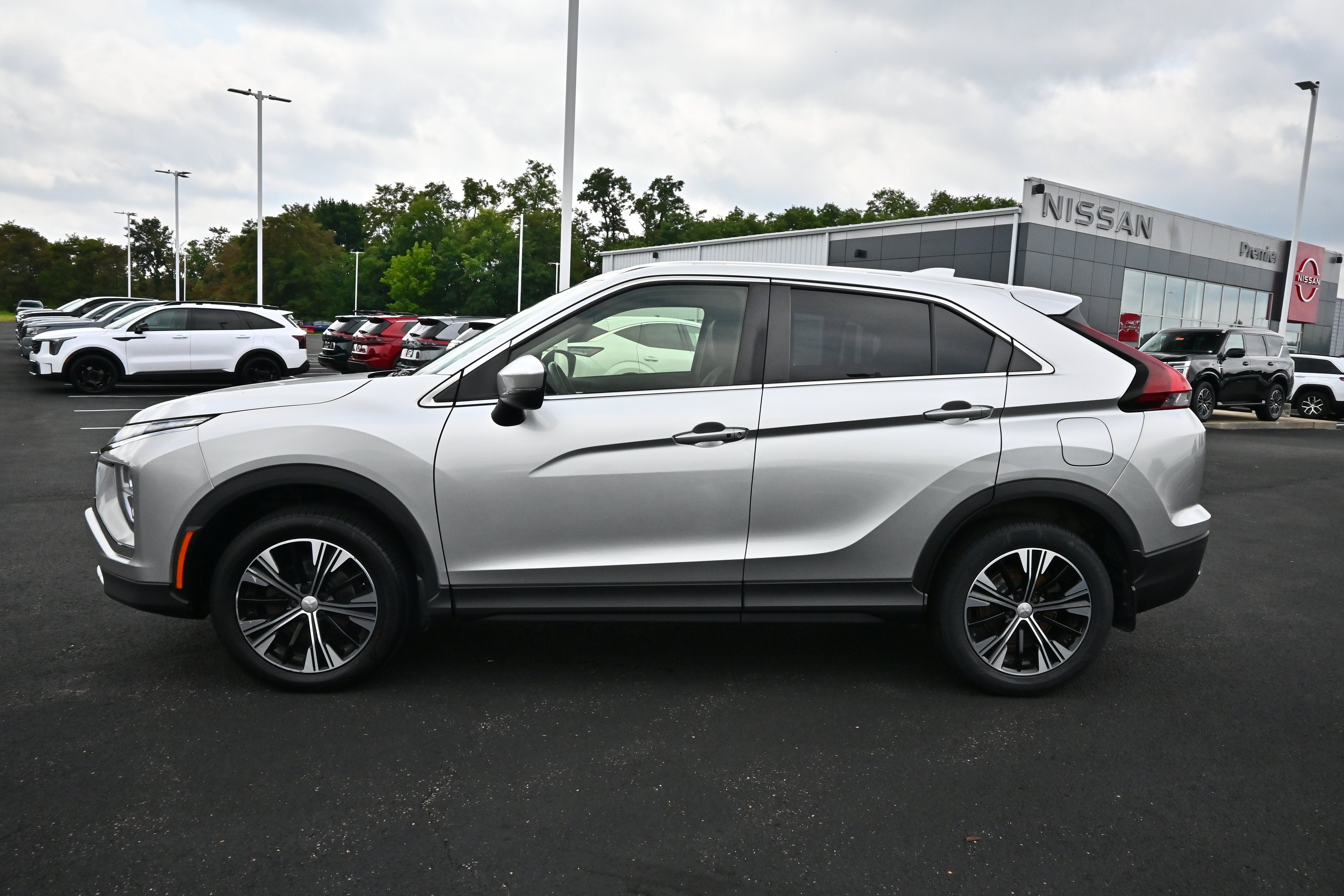 Used 2022 Mitsubishi Eclipse Cross SE AWD/4WD image 5