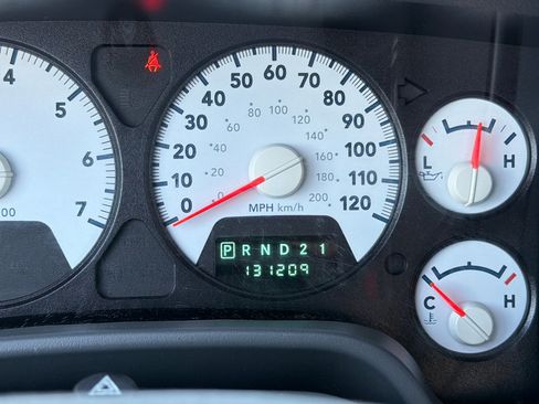 Used 2008 Dodge Ram 1500 Truck ST image 20