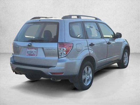 Used 2012 Subaru Forester 2.5X AWD/4WD image 5