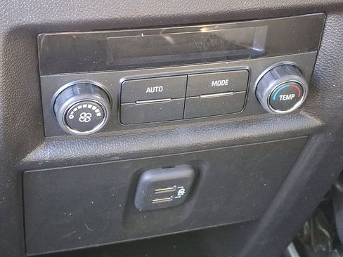 Used 2023 Chevrolet Traverse LT w/ LPO, Floor Liner Package image 12