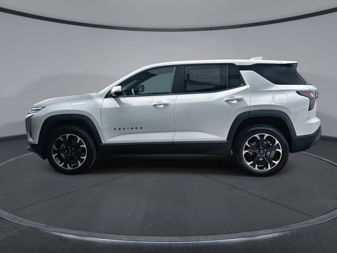 New 2026 Chevrolet Equinox LT w/ Convenience Package II AWD/4WD image 5