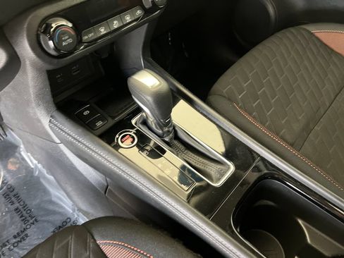 Used 2023 Nissan Kicks SR FWD image 25