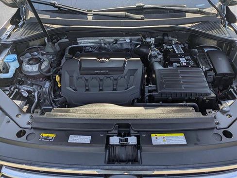 Used 2023 Volkswagen Tiguan SE FWD image 21