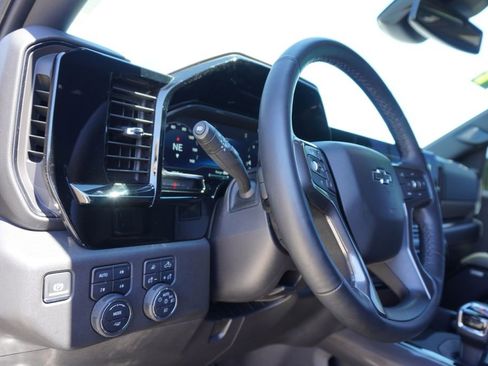 Used 2024 Chevrolet Silverado 1500 ZR2 image 10