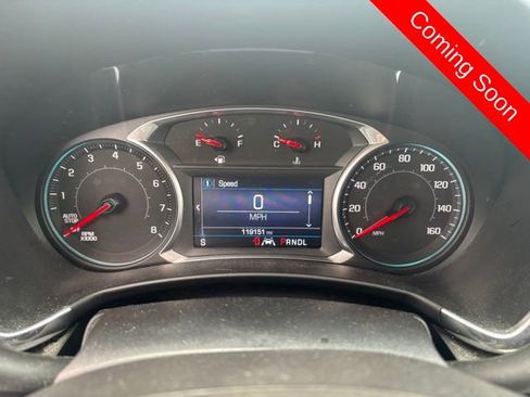 Used 2020 Chevrolet Equinox LT w/ Driver Convenience Package image 7