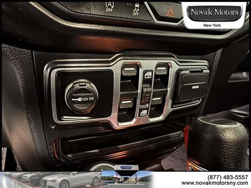 Used 2021 Jeep Gladiator Overland image 20