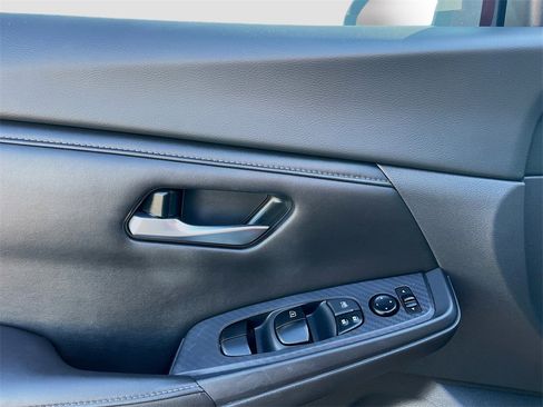 Used 2021 Nissan Sentra SV image 7