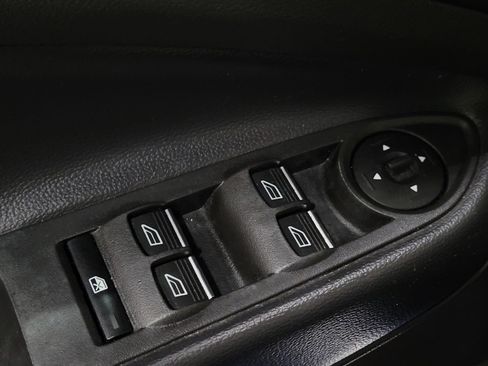 Used 2017 Ford Escape Titanium image 27