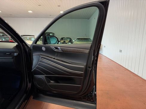 Used 2023 Genesis GV80 2.5T w/ Winter Weather Package AWD/4WD image 23