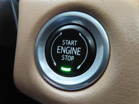 Used 2023 Chevrolet Tahoe Premier RWD image 21