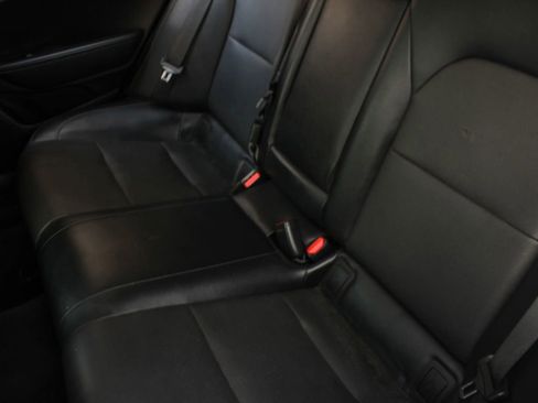 Used 2018 Kia Stinger Premium RWD image 16