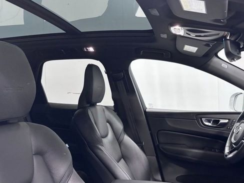 Certified 2023 Volvo XC90 B6 Ultimate w/ Protection Package Premier AWD/4WD image 19
