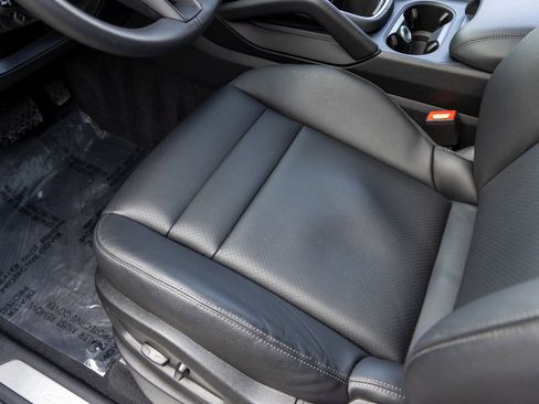 Certified 2025 Porsche Cayenne image 26