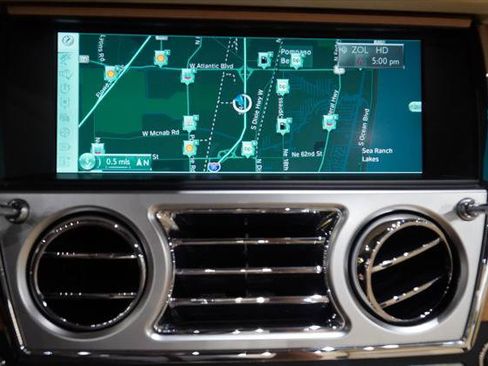 Used 2016 Rolls-Royce Dawn RWD image 26