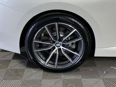 Used 2025 BMW 230i xDrive Coupe w/ Premium Package image 10